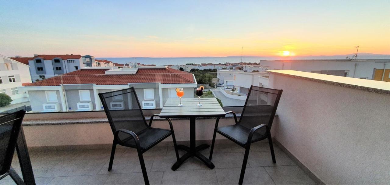 Seahorse Luxury Apartment With Pool And Sea View Новаля Екстериор снимка