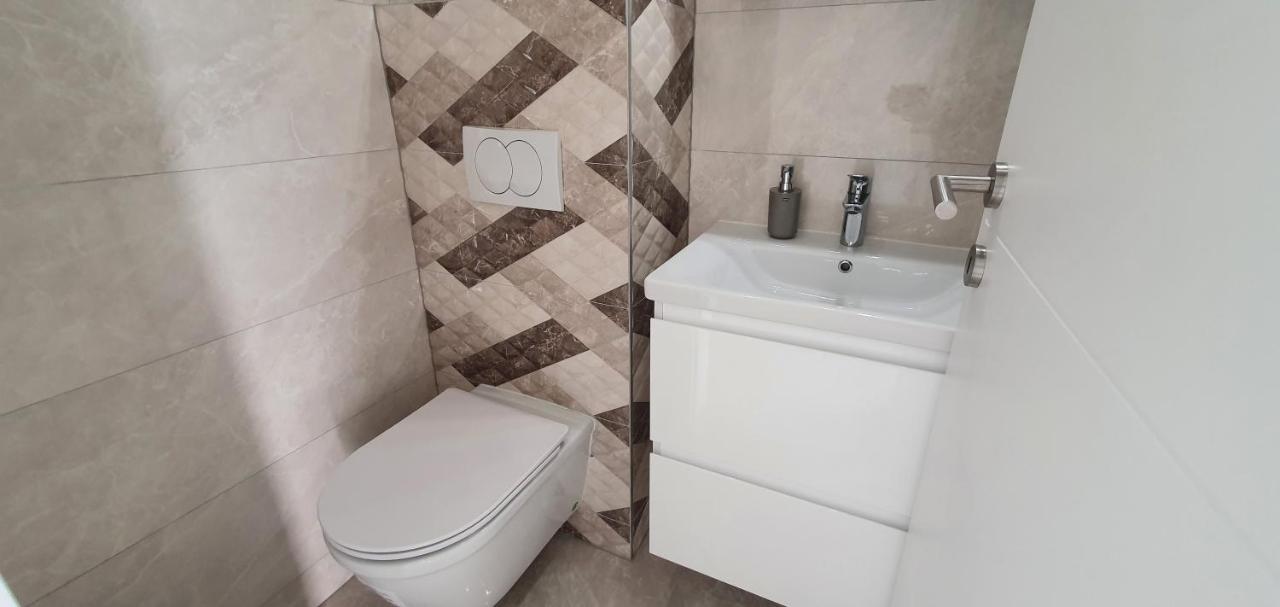 Seahorse Luxury Apartment With Pool And Sea View Новаля Екстериор снимка