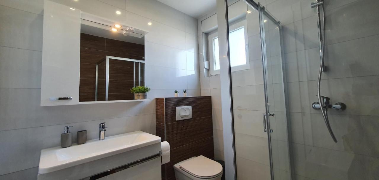 Seahorse Luxury Apartment With Pool And Sea View Новаля Екстериор снимка